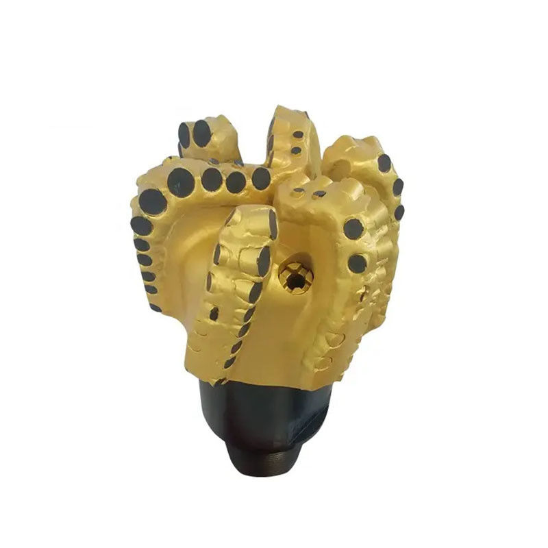 4 3/4 (120.6mm) 2 7/8API اتصال بوليكريستالين الماسية المدمجة الحفر قطع حفر البئر