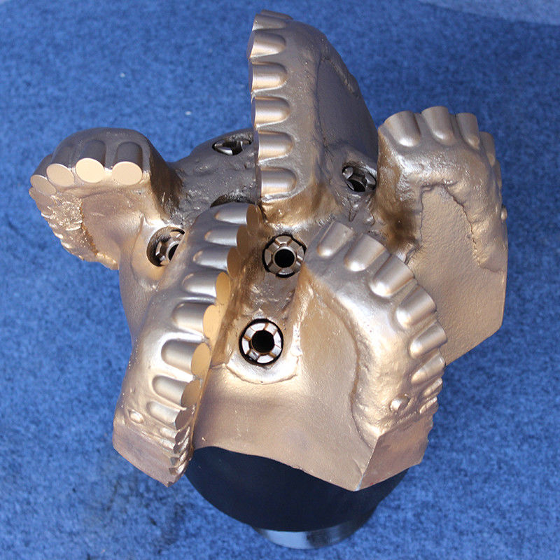 7 1/2 (190.5mm) 4 1/2API اتصال PDC حفر قطع تحرير كفاءة الحفر