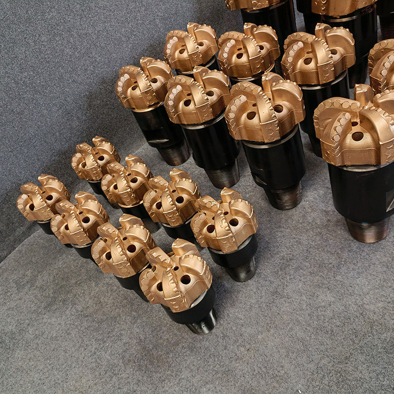 4 3/4 (120.6mm) جسم الفولاذ البئر المياه PDC قطع الجهاز مع اتصال API