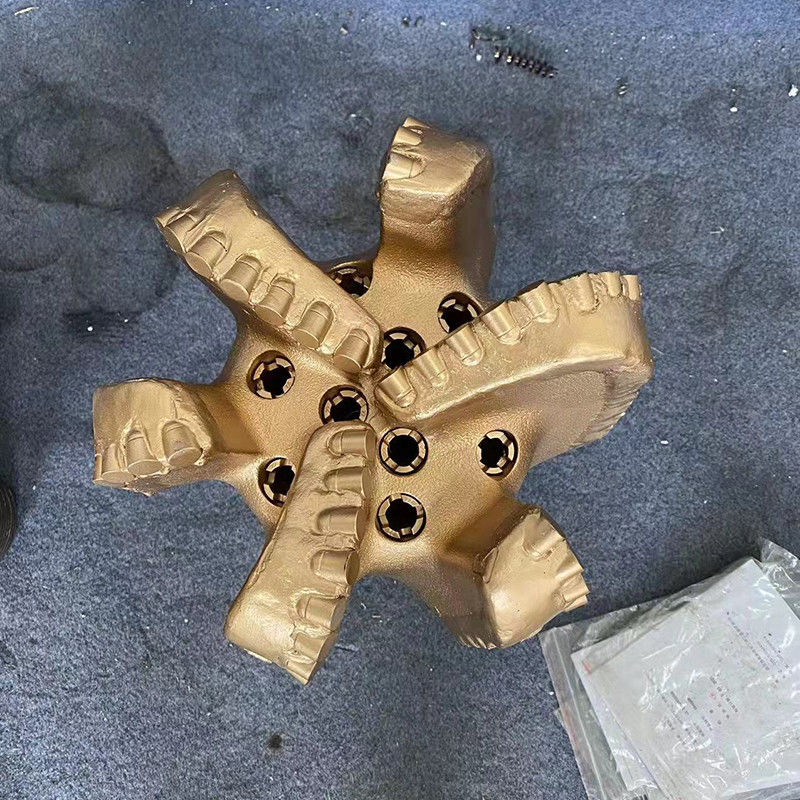 26 (660.4mm) قطع PDC عالية الأداء مع حياة ملابس أطول