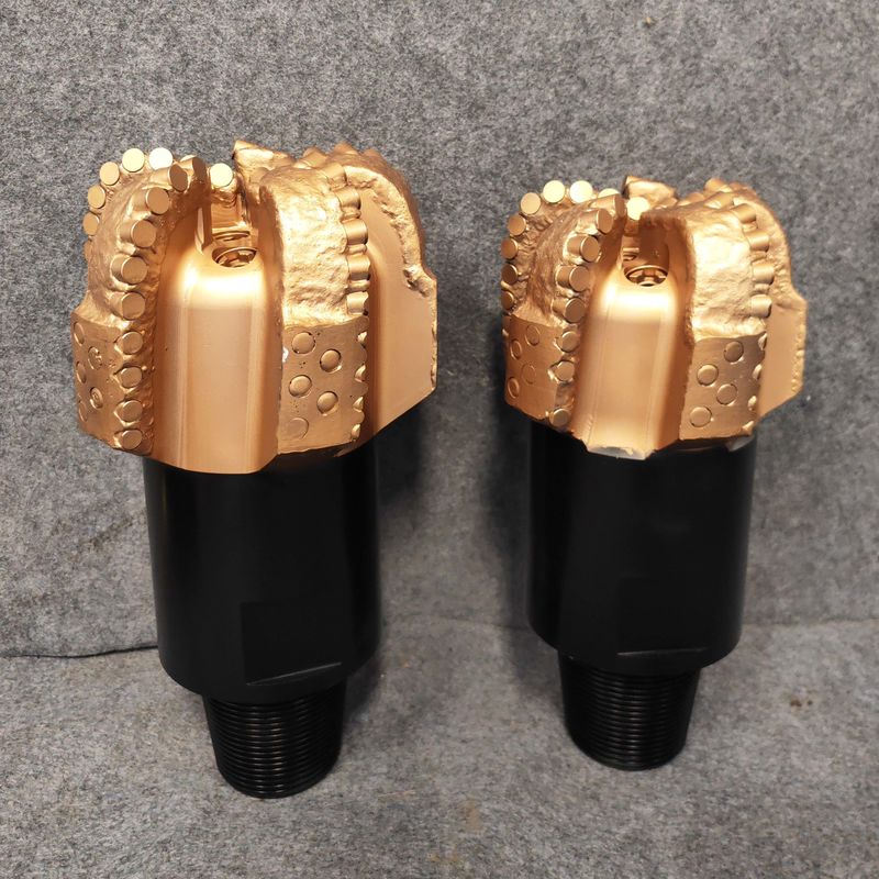 الحجم المخصص من 98mm إلى 3593.7mm PDC الحفر من الفولاذ اللاصق للحفر في آبار الغاز والماء
