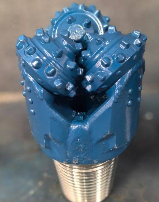 IADC537 الحرارة الأرضية حفر البئر حفر الآبار TCI Tricone صخرة قطع Tricone التعدين الزر قطعة