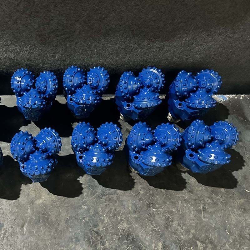 5 1/2 بوصة IADC 537 كربيد الدوار حفر الصخرة قطع تريكون قطعة للماء / النفط / غاز حفر البئر حفر مزورة أداة الحفر